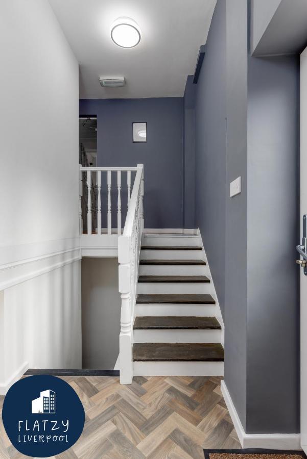 Flatzy - 6 Bed Oasis Close To Football Stadiums Liverpool Exterior foto